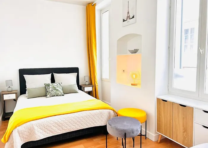 1 Bedroom Flat With Balcony Cannes Center Croisette 6Ppl