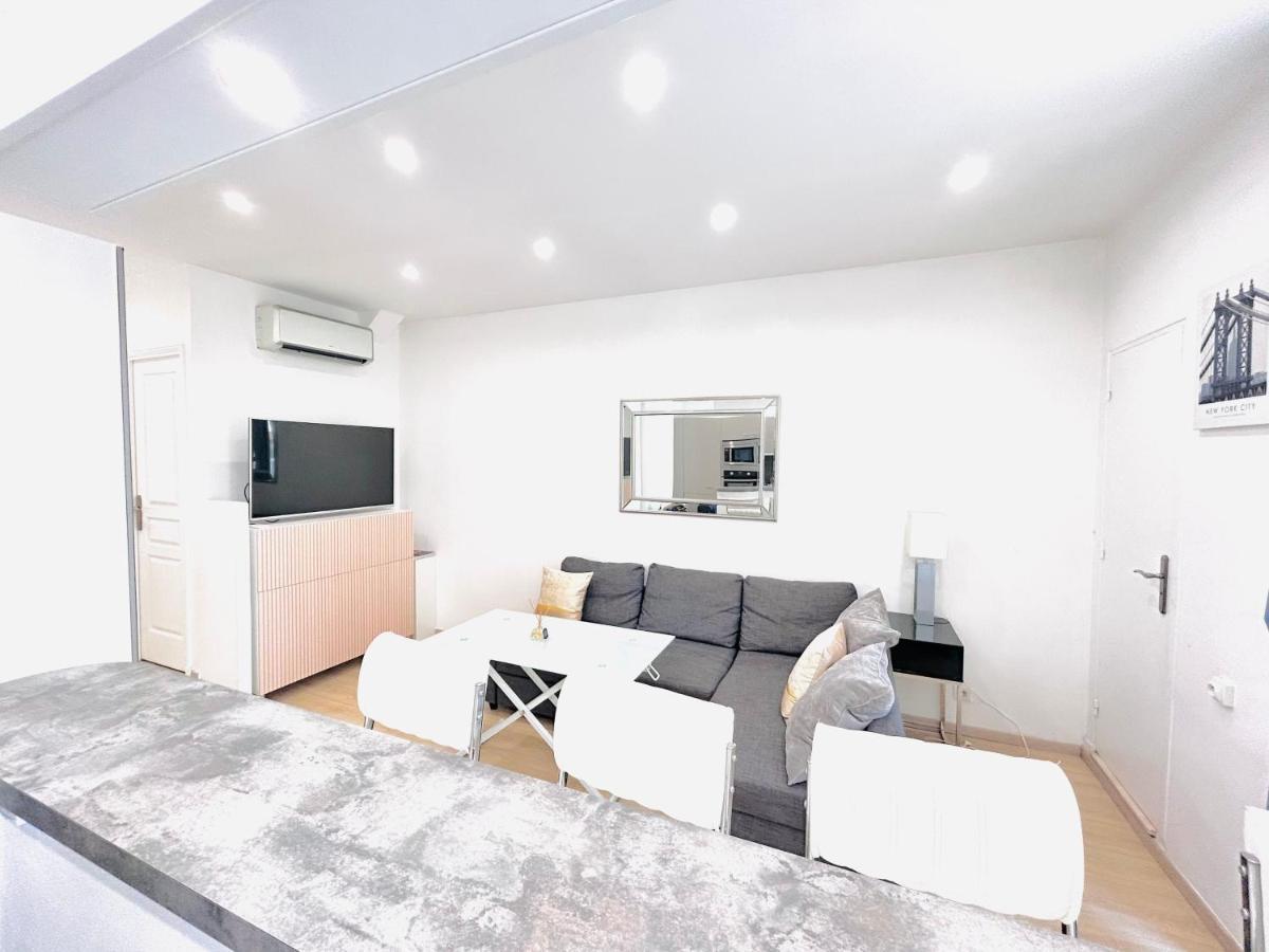 1 Bedroom Flat With Balcony Center Croisette 6ppl Cannes